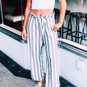 American Eagle Flowy Pants